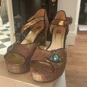 Brand new never worn heels